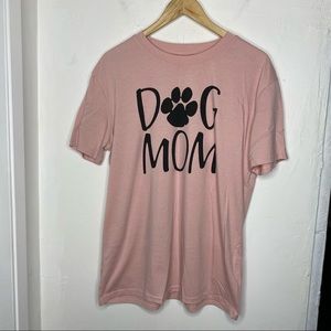 Dog mom tee